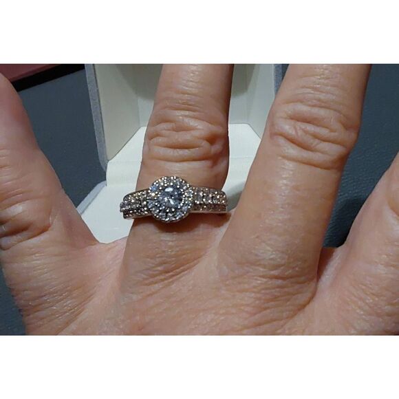 4 Carat Round Halo Design Triple Row Sim Diamond Engagement/Bridal Band Ring #8 - Picture 4 of 5